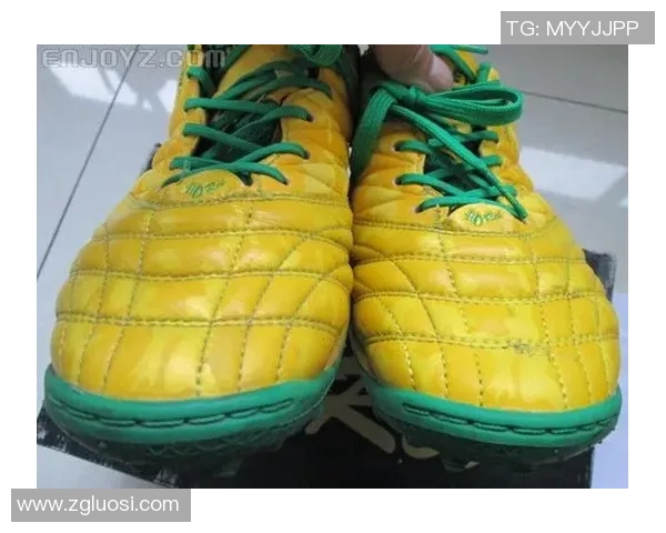 阿仕利塔足球鞋助力球星突破极限展现卓越技艺打造专属球场传奇